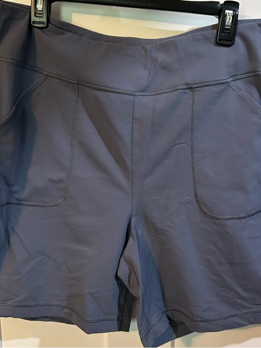 Duluth Trading Co Women's Athletic Shorts - Slate Blue/gray Noga 7”
